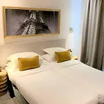 Hotel Des Ambassadeurs Paris