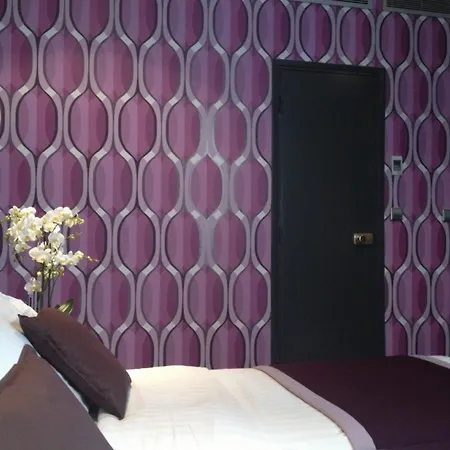 Hotel Des Ambassadeurs 3*