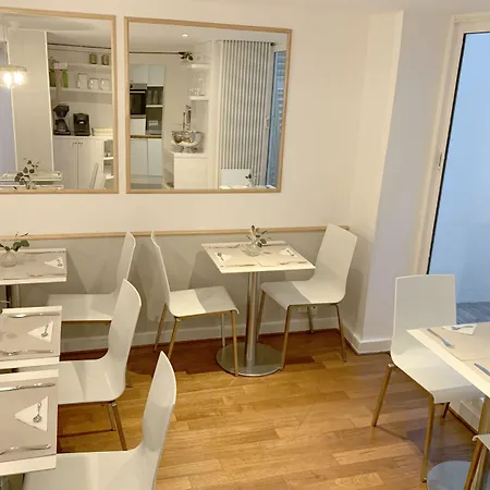 Des Ambassadeurs Hotel Paris