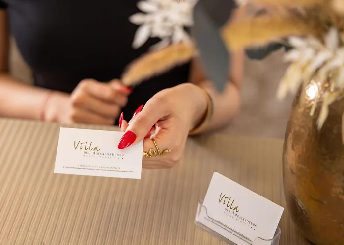 Hotel Des Ambassadeurs Paris