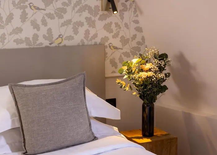 Hotel Des Ambassadeurs Paris