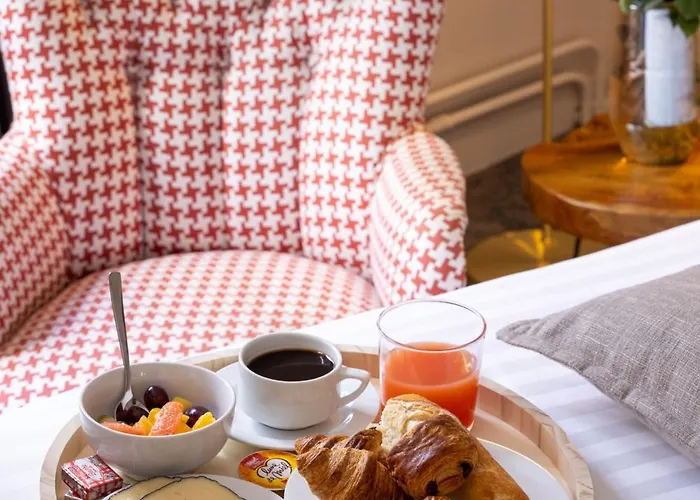 Hotel Des Ambassadeurs 3*