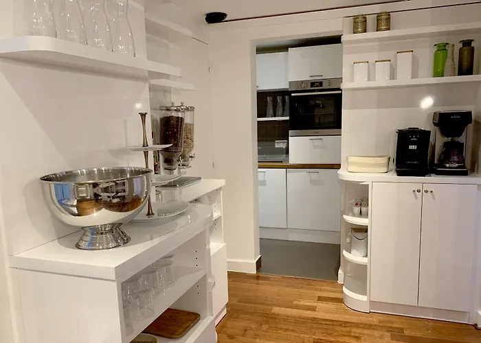 Des Ambassadeurs Hotel 3*