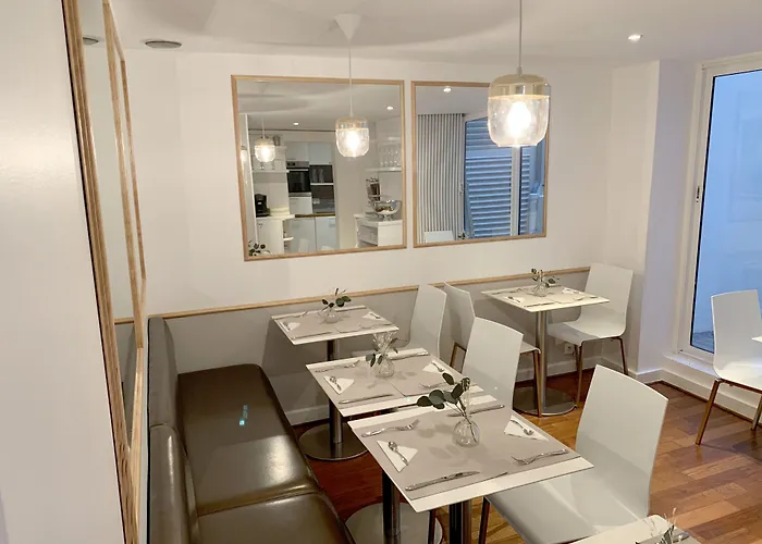 Des Ambassadeurs 3* Paris