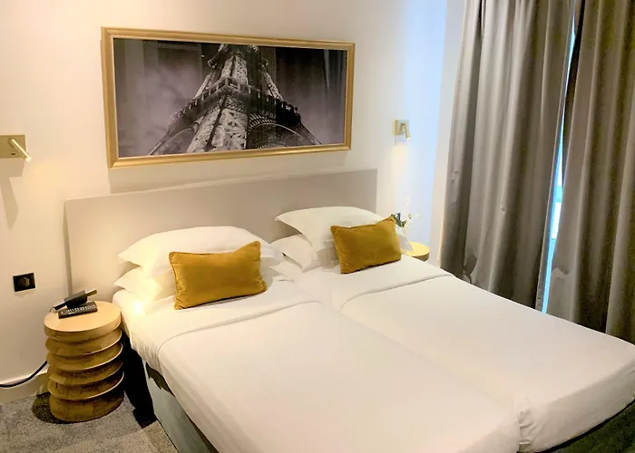 Hotel Des Ambassadeurs Paris